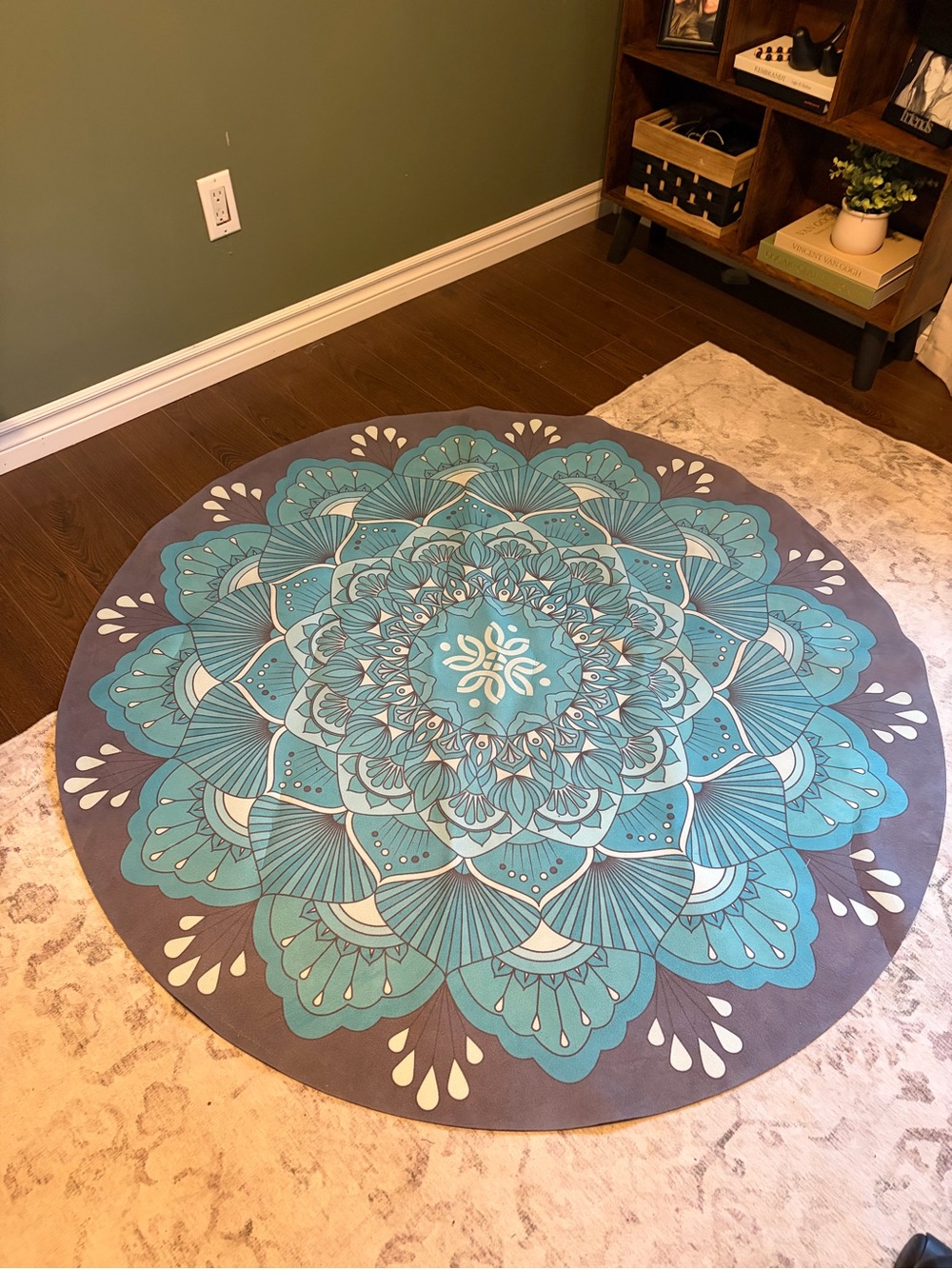 Teal and Turquoise Round Mandala yoga mat